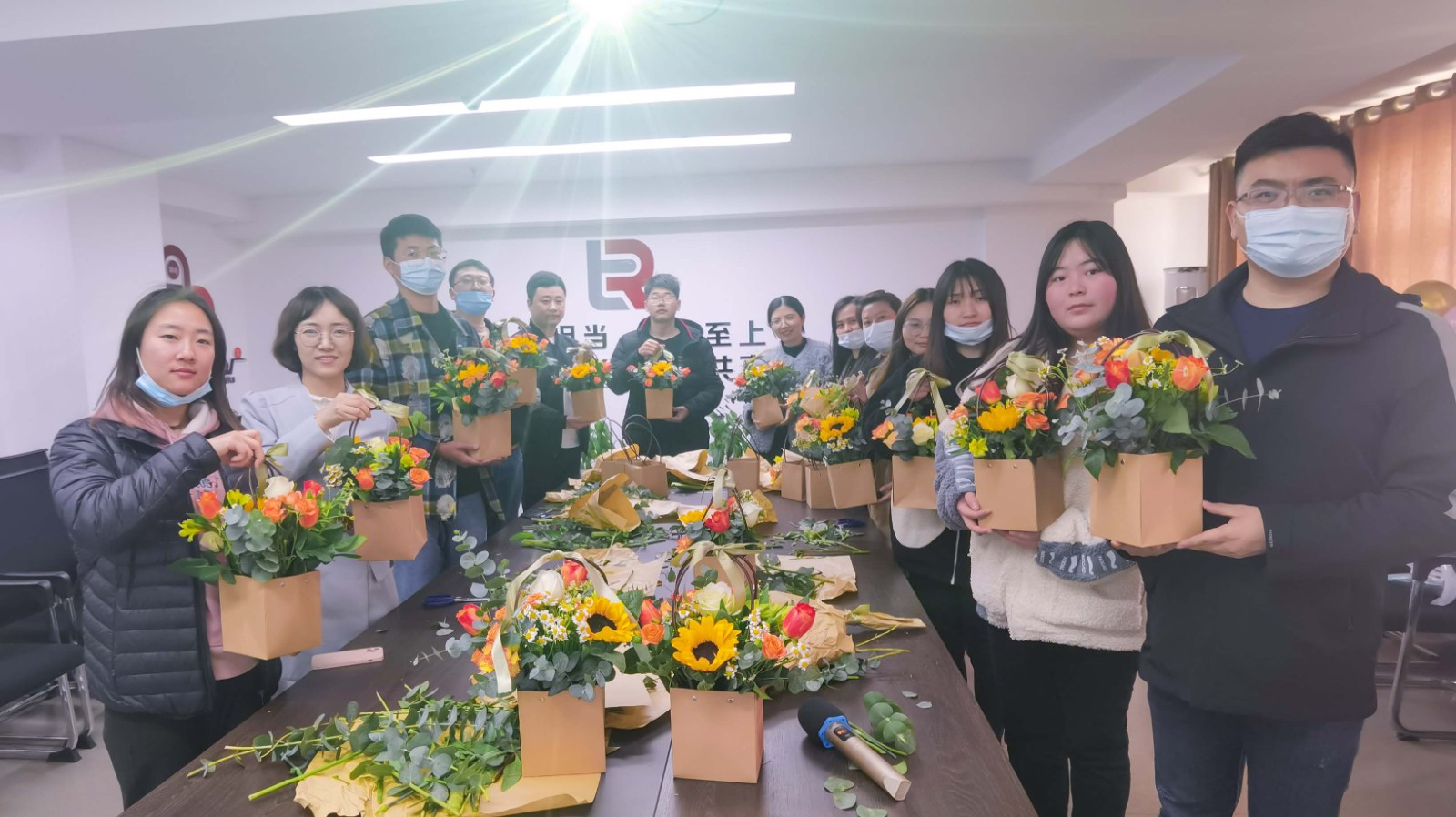 1649344896480693.jpg 1649344896480693.jpg