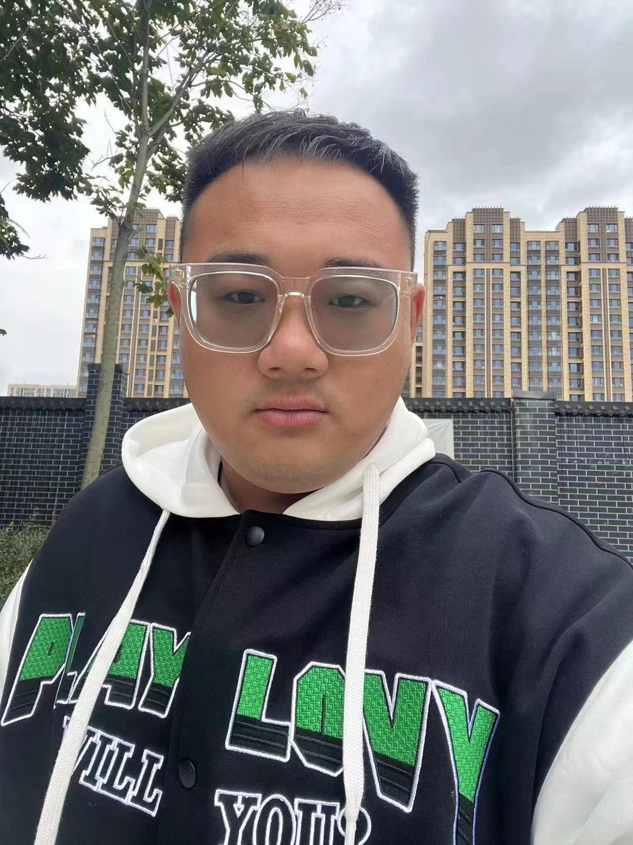 1685319935375877.jpg 1685319935375877.jpg