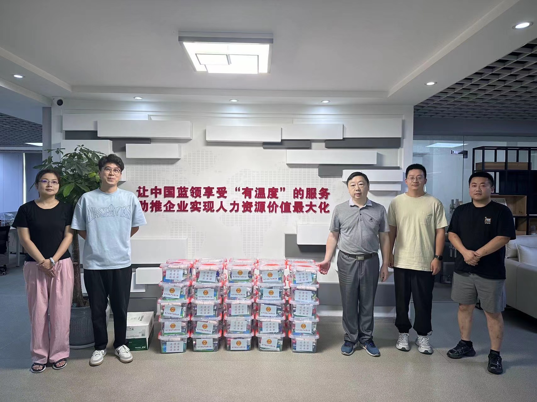 1724028150309667.jpg 1724028150309667.jpg