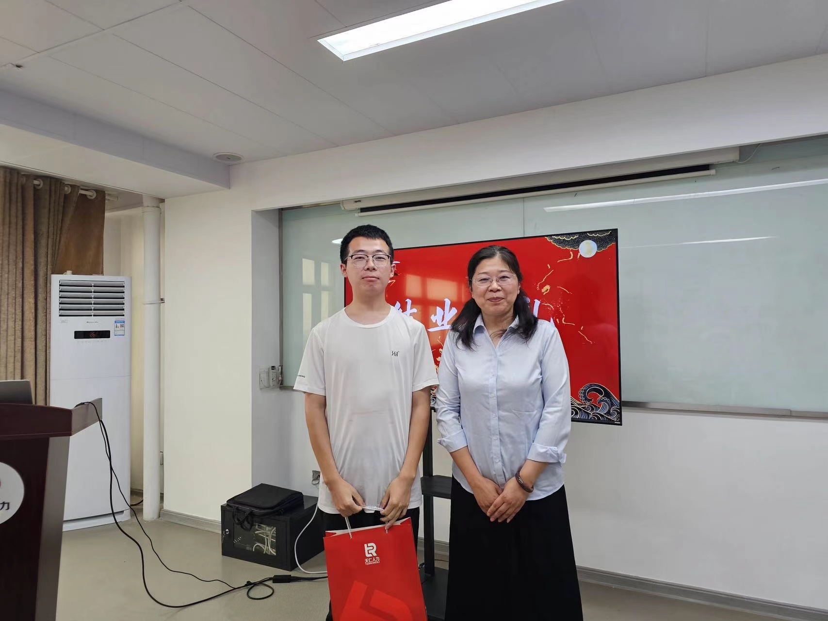 1727681633637673.jpg 1727681633637673.jpg